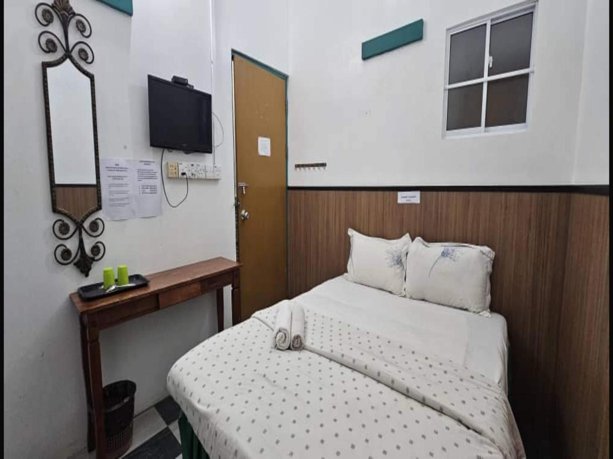 Oyo 90979 Sianglory Inn Kota Kinabalu Ngoại thất bức ảnh