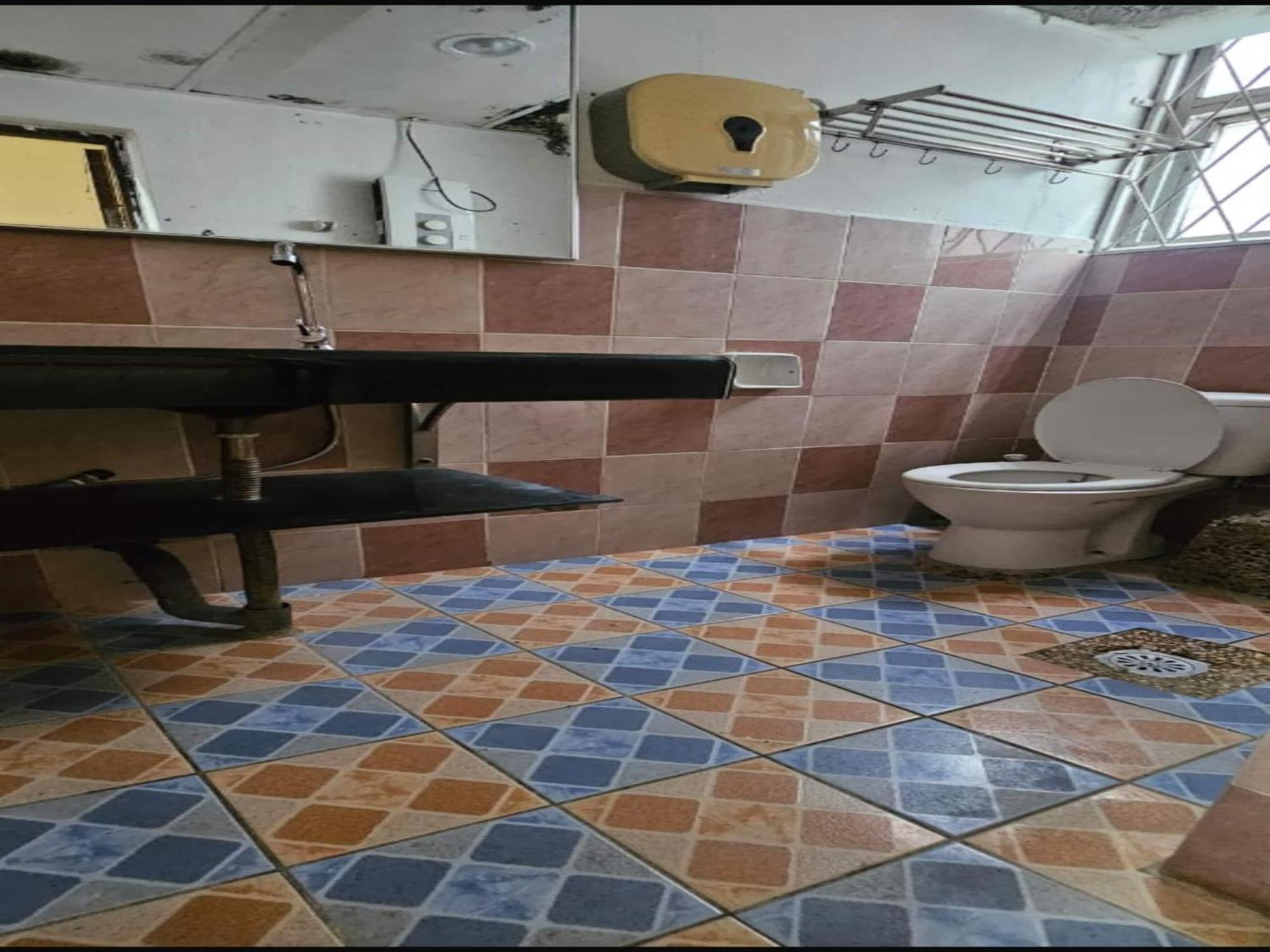 Oyo 90979 Sianglory Inn Kota Kinabalu Ngoại thất bức ảnh